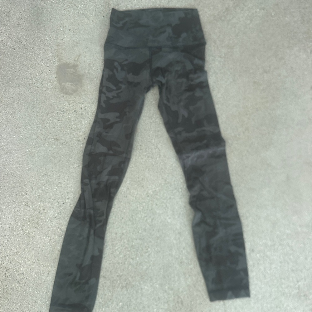 Lululemon camo leggings size 0 or xxs